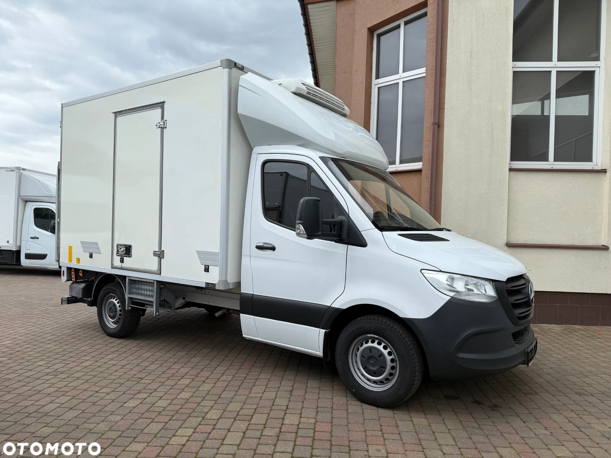 Mercedes-Benz Sprinter 3,0 Chłodnia Mroźnia Winda - 3