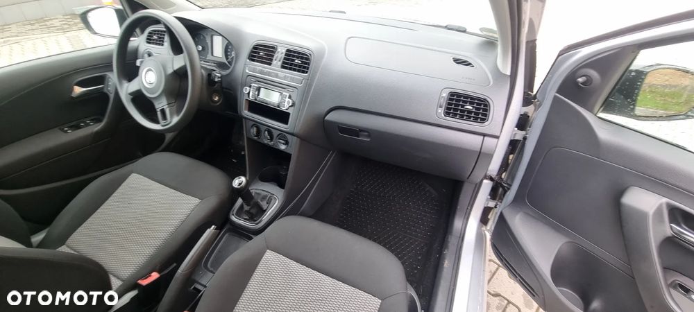 Volkswagen Polo 1.6 TDI Blue Motion Style - 9
