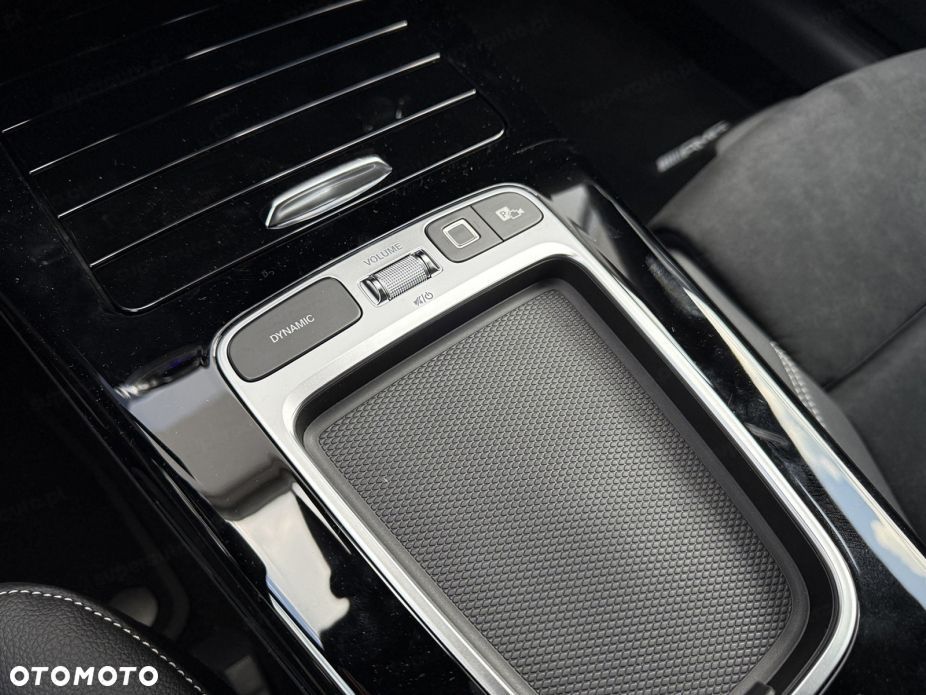 Mercedes-Benz CLA - 11