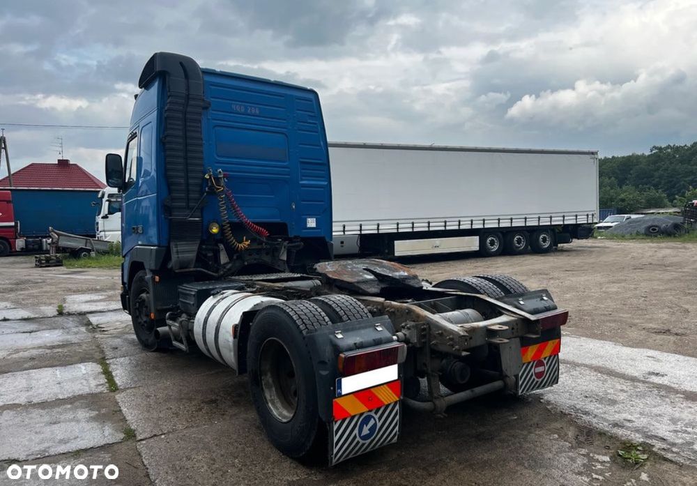 Volvo 420 / Manual / 2000 rok - 3