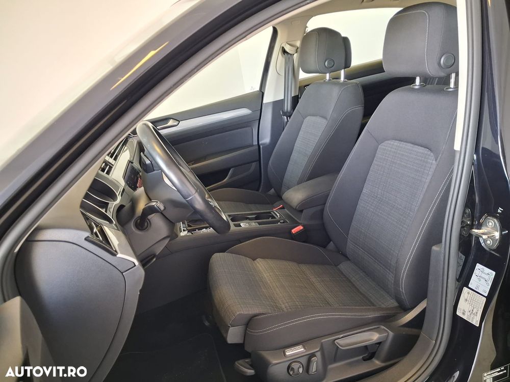 Volkswagen Passat - 25