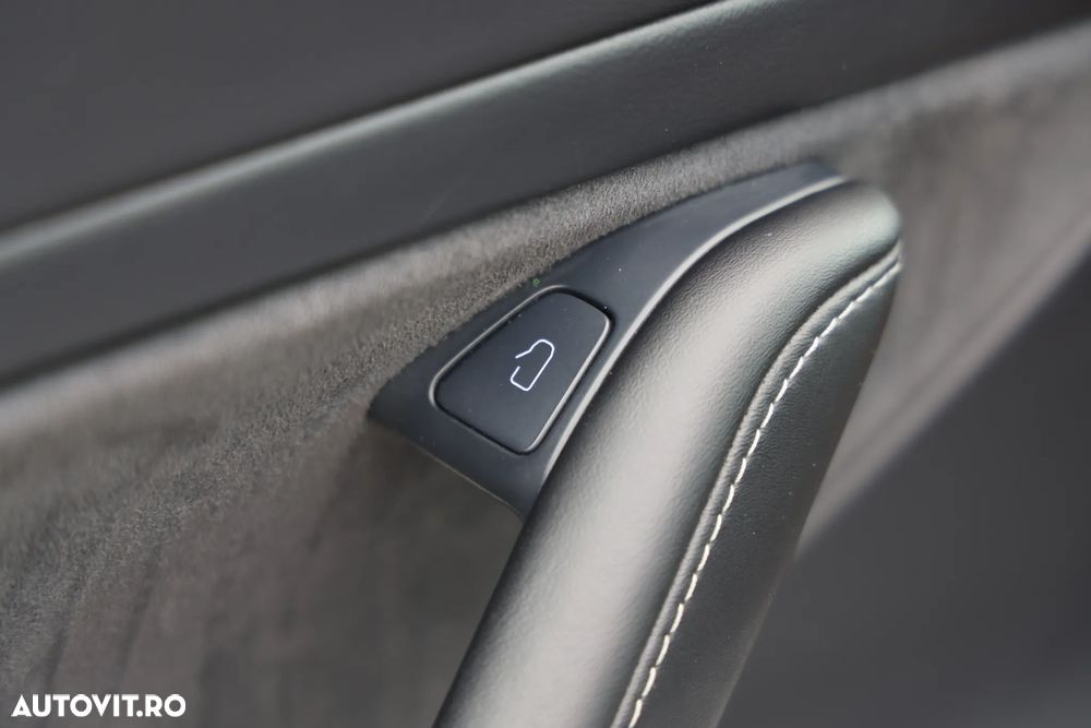 Tesla Model 3 Langstreckenbatterie Allradantrieb Dual Motor - 30