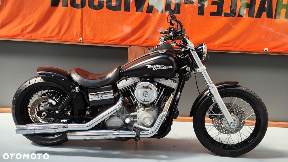 Harley-Davidson Dyna Street Bob - 1