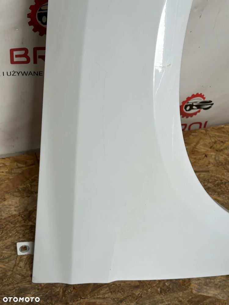 BŁOTNIK PRZEDNI PRAWY FORD FOCUS III  5B - 3