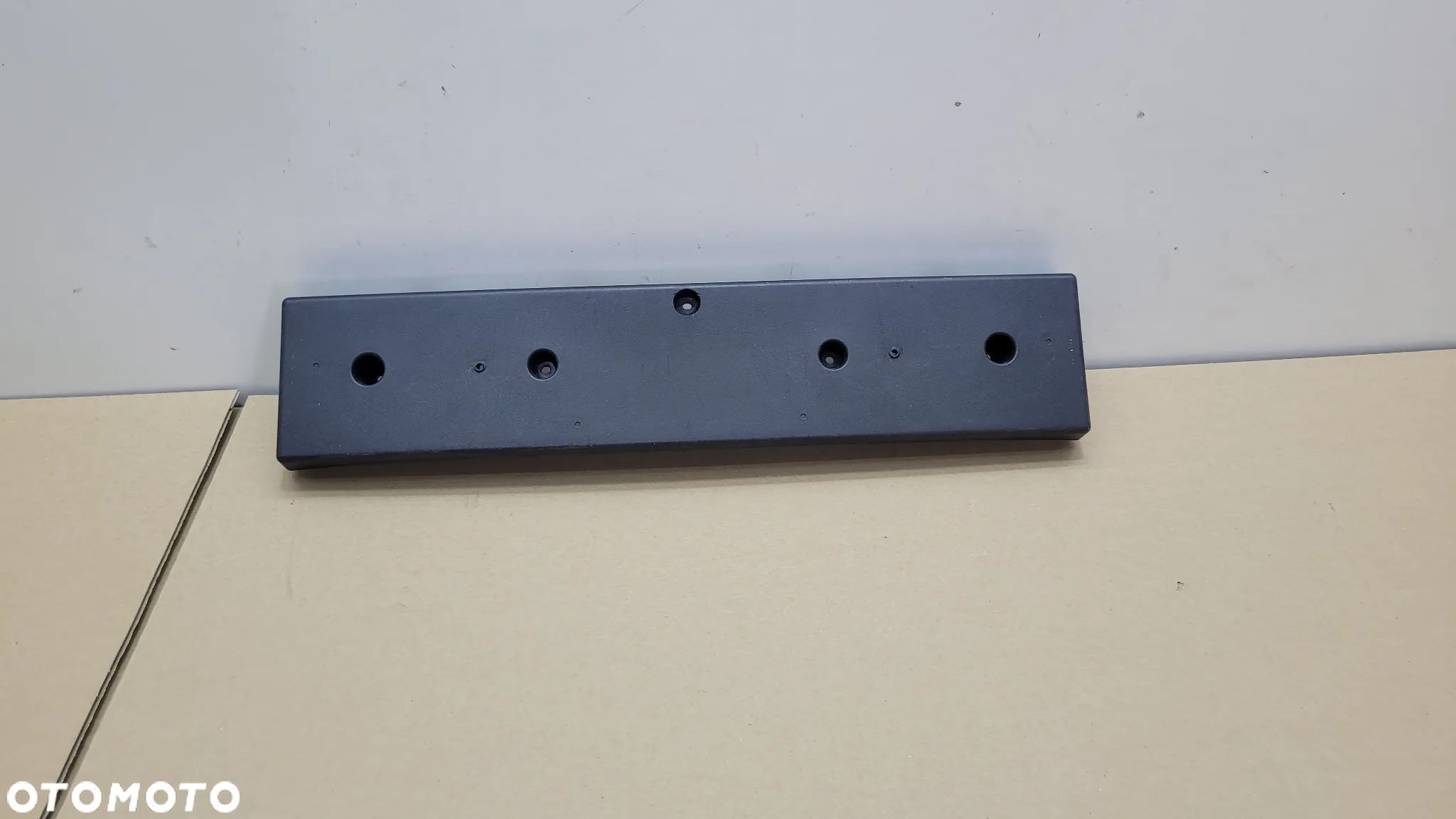 HYUNDAI I30 III PODKŁADKA TABLICY REJESTRACYJNEJ PRZÓD 86519-G4500 - 1