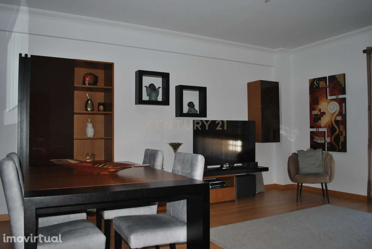 Apartamento T3 em Feijó / Almada com boas áreas e excelentes acabament - Grande imagem: 2/18