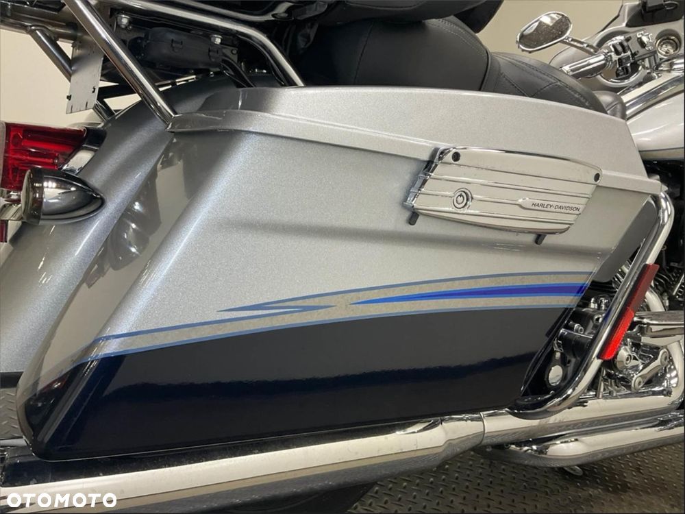 Harley-Davidson Touring Electra Glide - 15