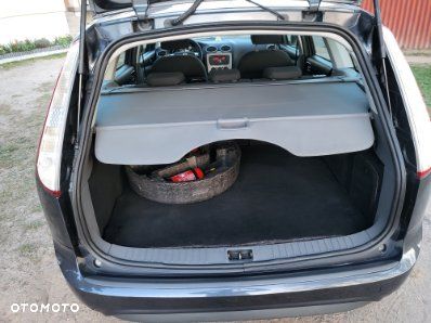 Ford Focus - 22