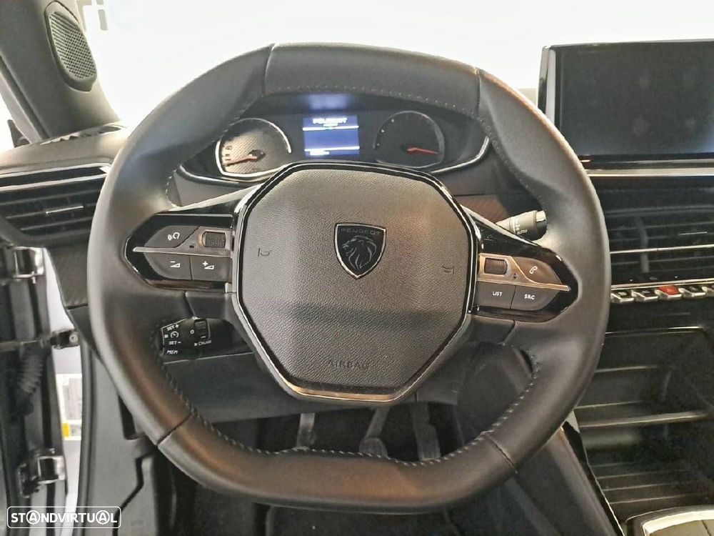 Peugeot 2008 1.2 Style - 12