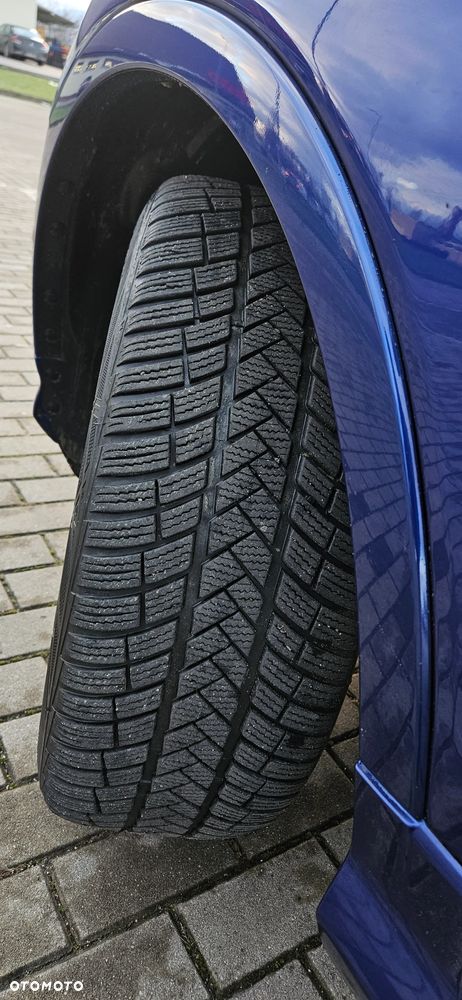 Ford Kuga 2.0 TDCi 4x4 ST-Line - 26