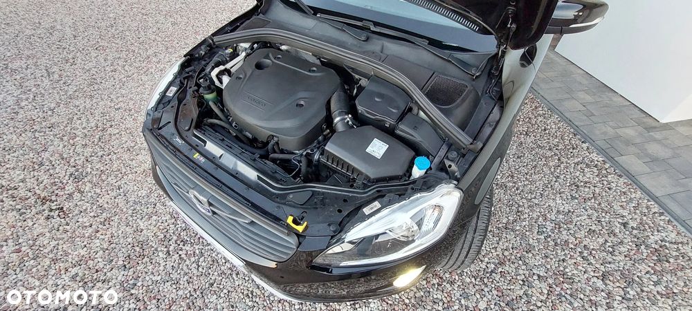Volvo XC 60 D3 Drive-E Momentum - 34