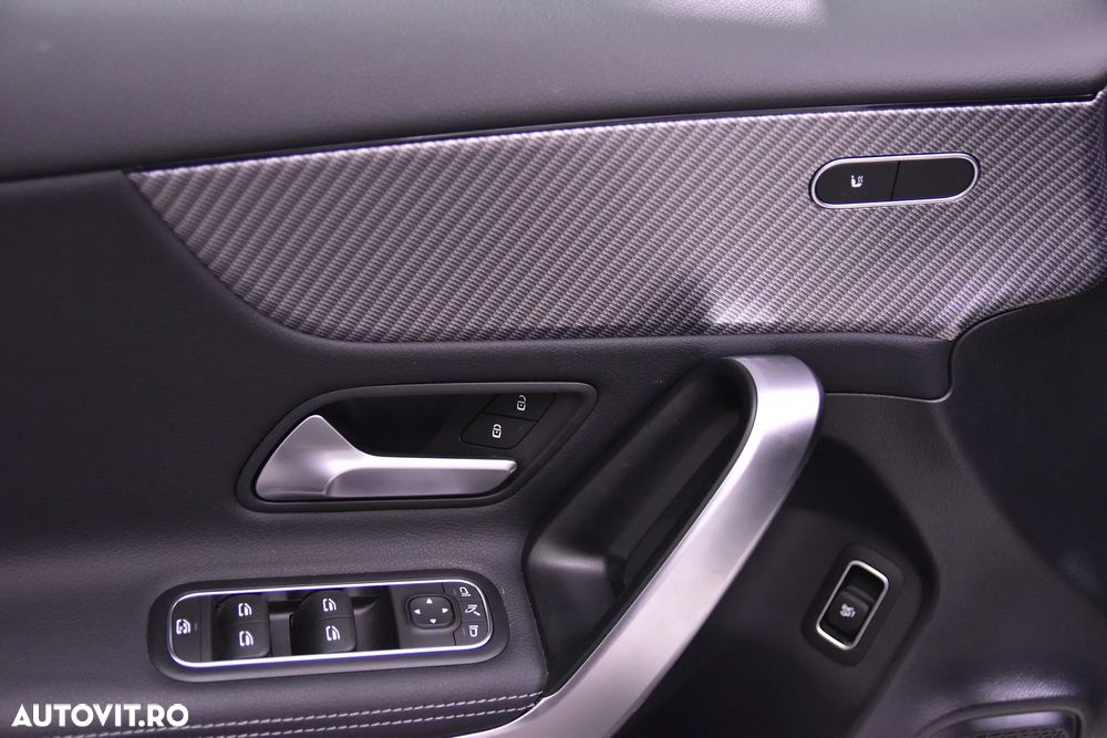 Mercedes-Benz A 180 d 8G-DCT - 16