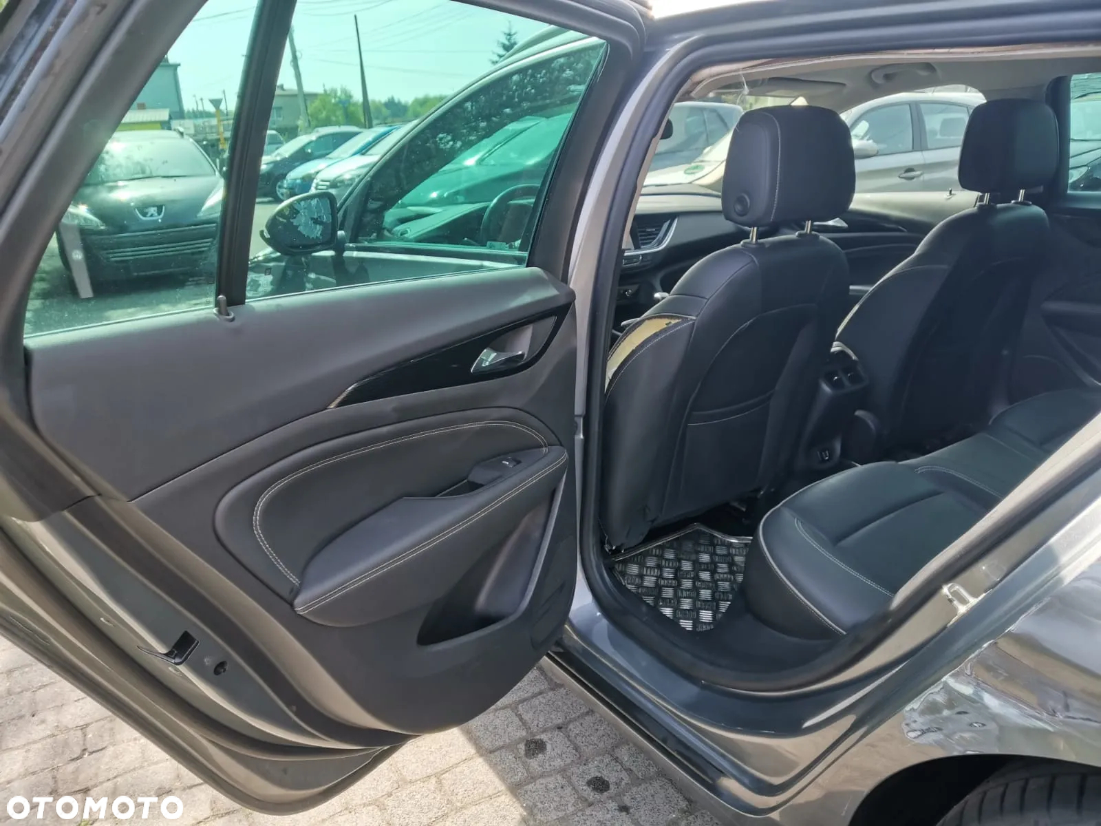 Opel Insignia 2.0 CDTI Cosmo S&S - 14