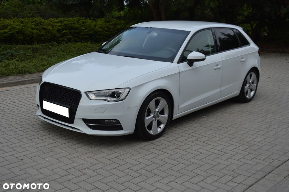 Audi A3 Sportback 1.2 TFSI Attraction - 4