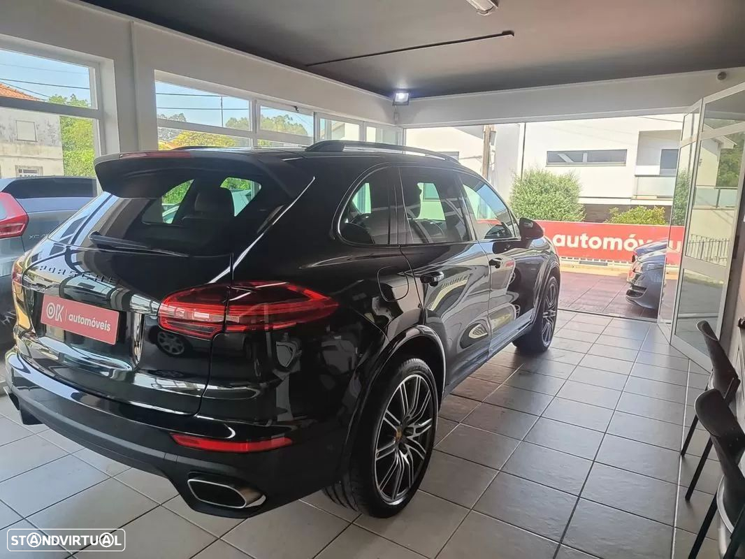 Porsche Cayenne - 11