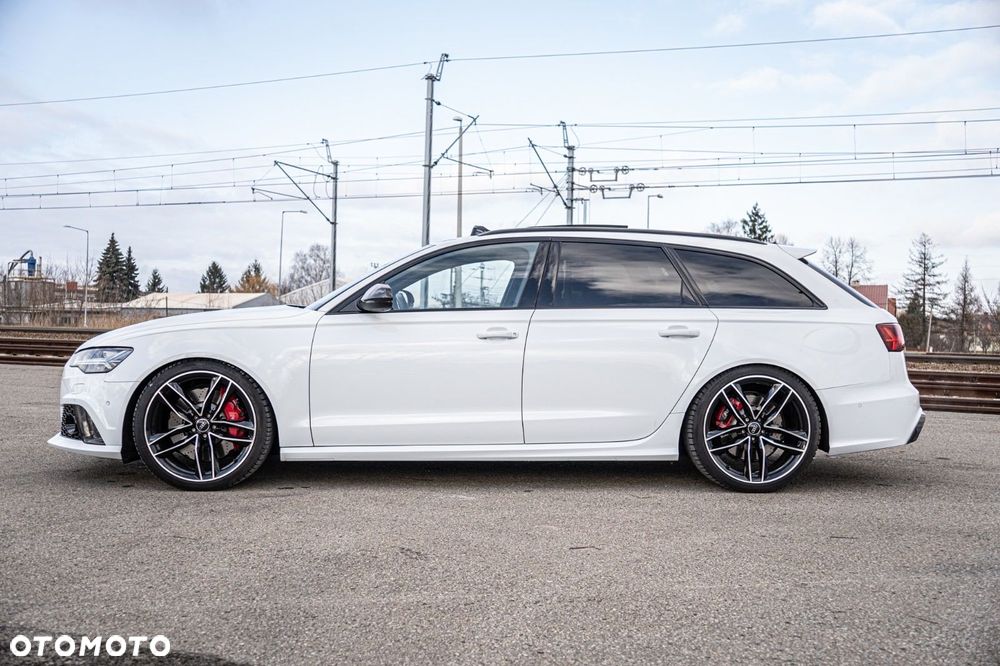 Audi RS6 Avant - 6