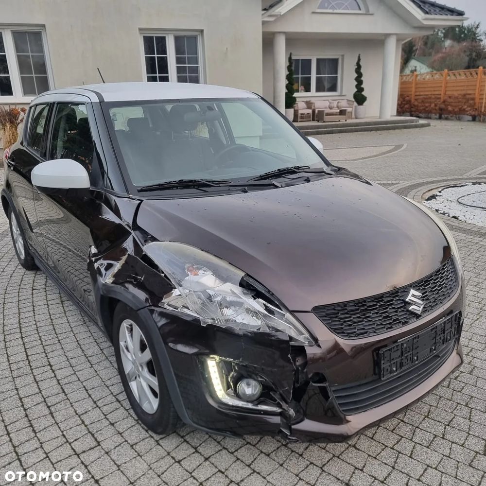 Suzuki Swift 1.2 Premium Plus - 3