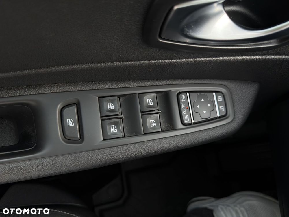 Renault Captur 0.9 Energy TCe Limited - 26