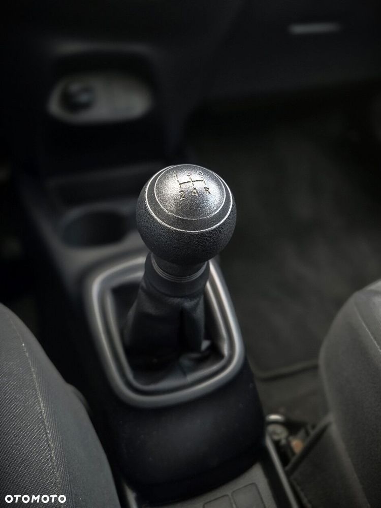 Toyota Yaris - 21