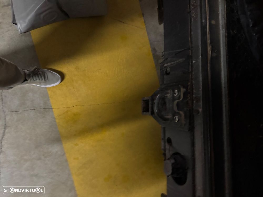 Land Rover Defender 110 - 28