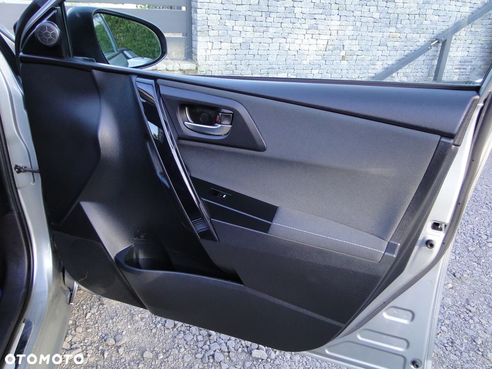 Toyota Auris 1.8 VVT-i Automatik Edition-S - 28