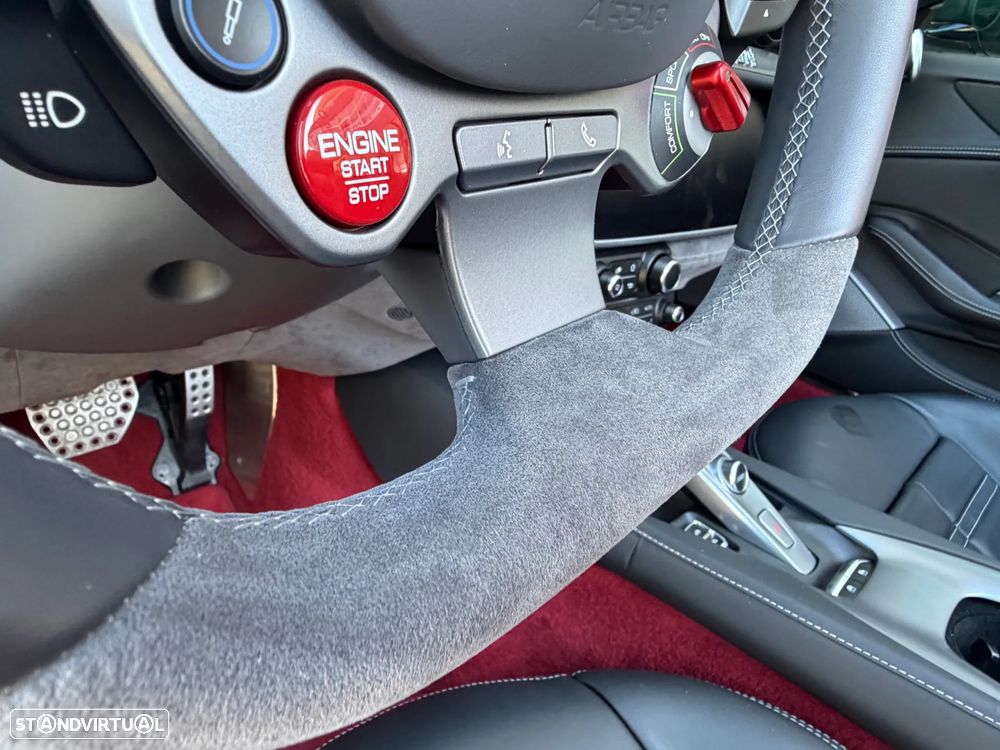 Ferrari Portofino 3.9 Twin-Turbo V8 - 11