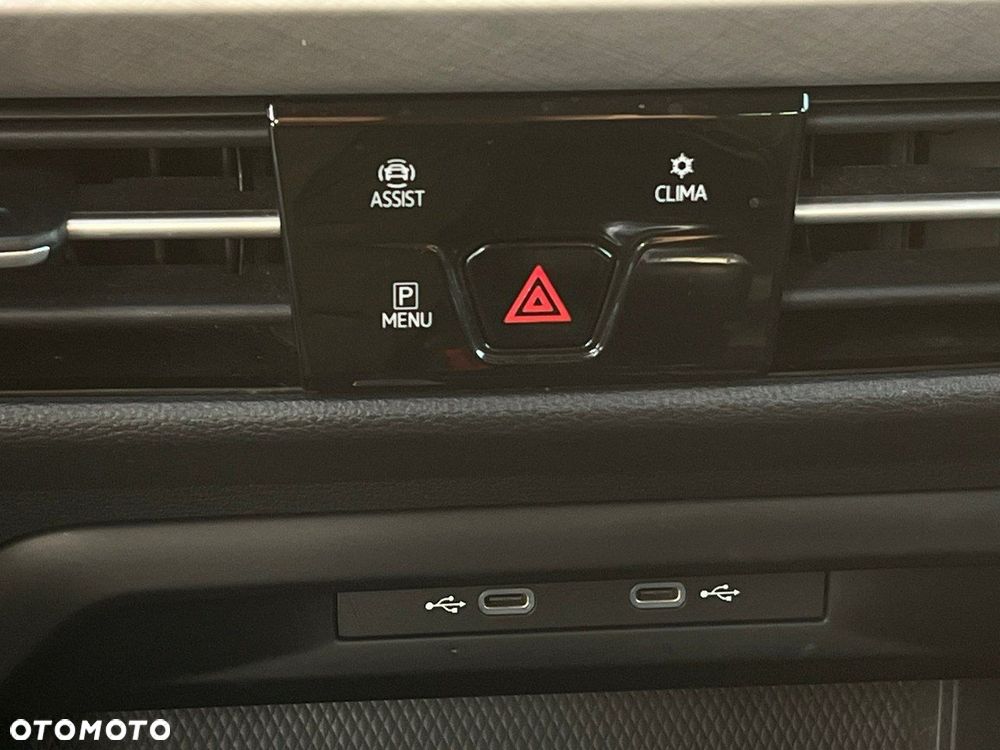 Volkswagen Golf Variant - 25