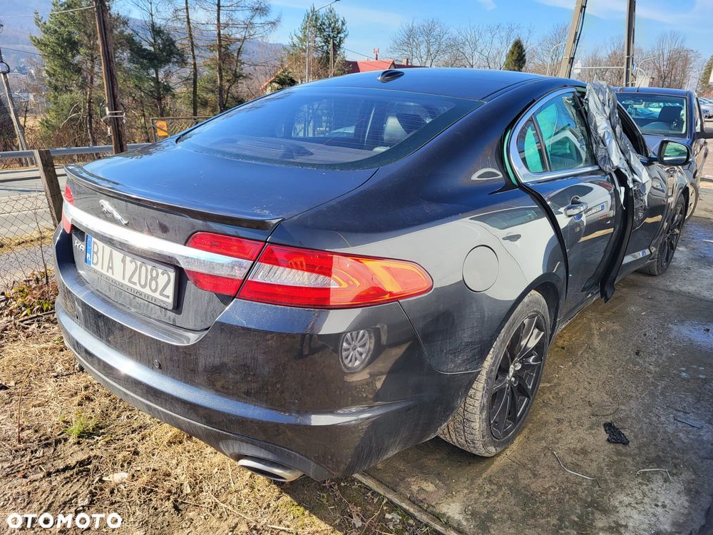 Jaguar XF - 2