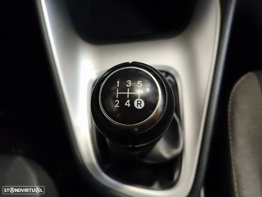 Toyota Yaris 1.0 VVT-i Comfort Plus - 23