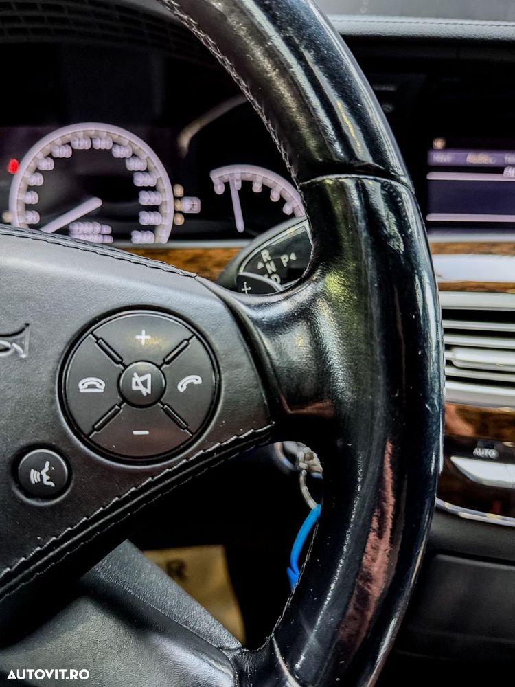 Mercedes-Benz S - 24