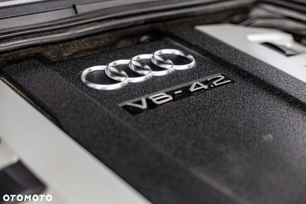 Audi A8 4.2 TDI Quattro - 8