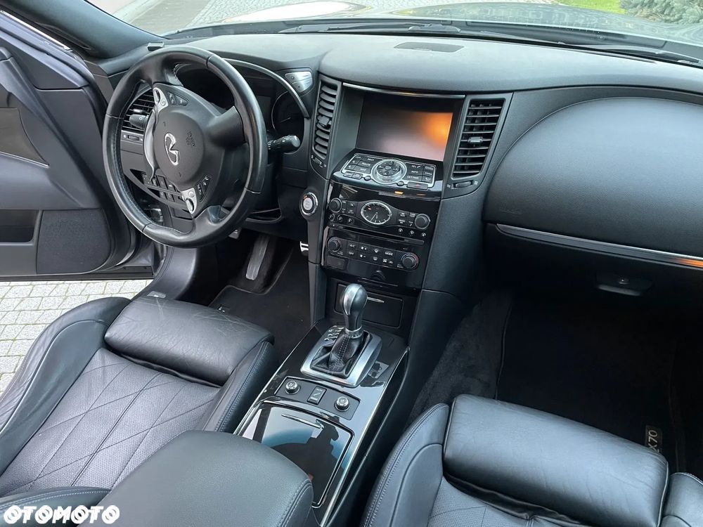 Infiniti Q70 3.0d S Premium - 11