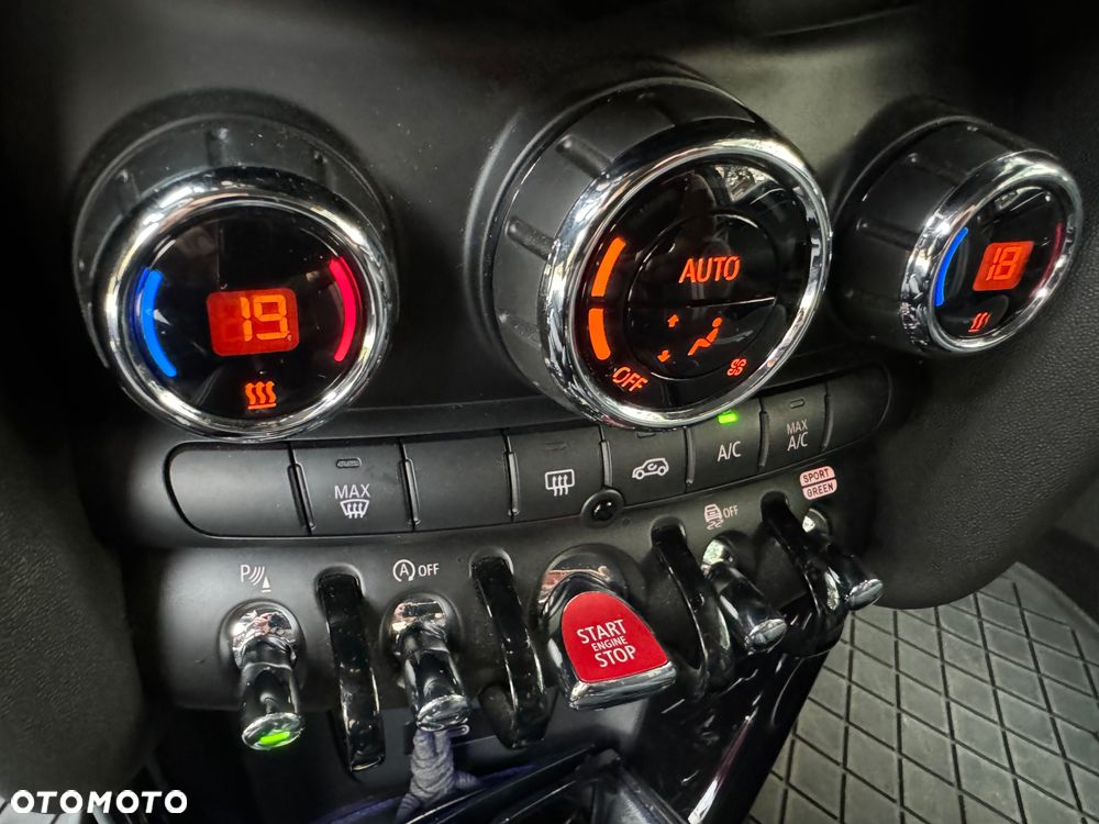 MINI Cooper John Works Trim - 31