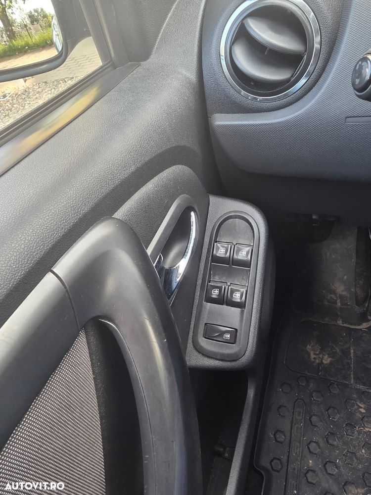 Dacia Duster 1.5 dCi 4WD Prestige jante 16" - 11