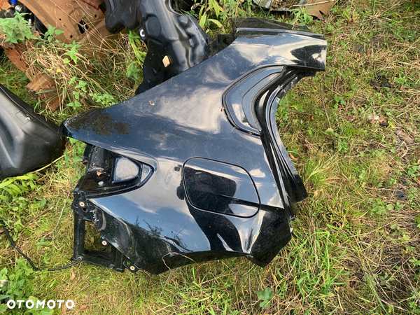 ĆWIARTKA PRAWY TYŁ BMW 1 F40 668 SCHWARZ 2