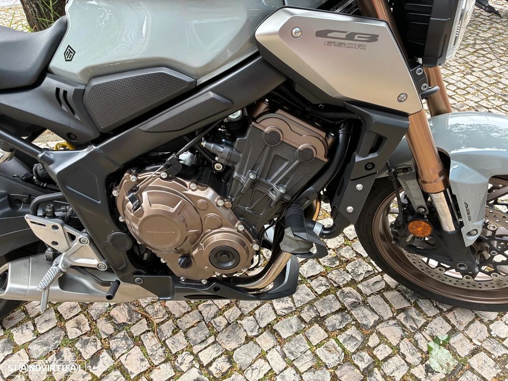 Honda CB 650 RA - 6