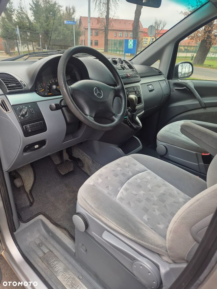 Mercedes-Benz Viano - 11