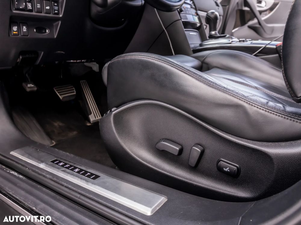 Infiniti QX70 5.0 AWD Aut. S Premium - 20