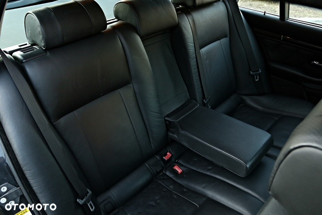 BMW Seria 5 - 36