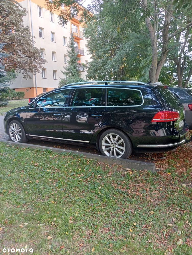 Volkswagen Passat 1.6 TDI Comfortline - 4