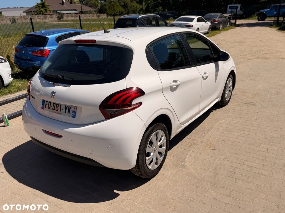 Peugeot 208 BlueHDi 100 Active Pack - 13