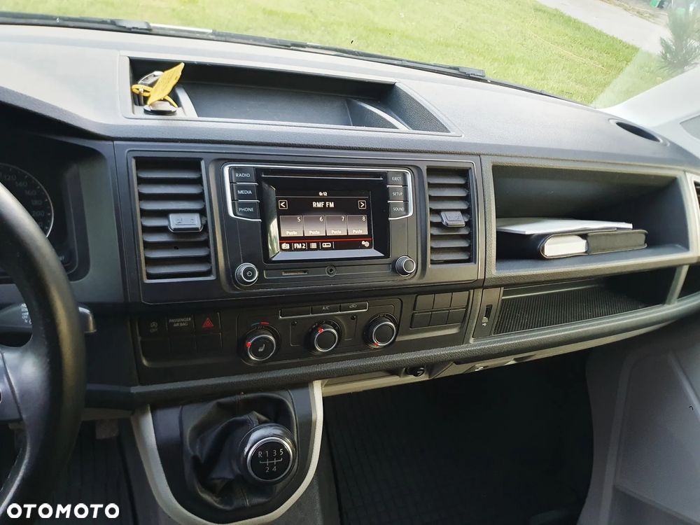 Volkswagen Transporter T6 - 13