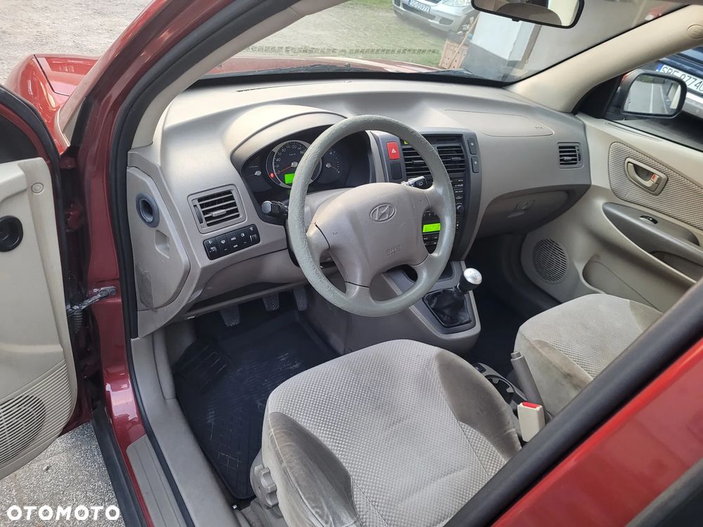 Hyundai Tucson 2.0 CRDi Premium - 12