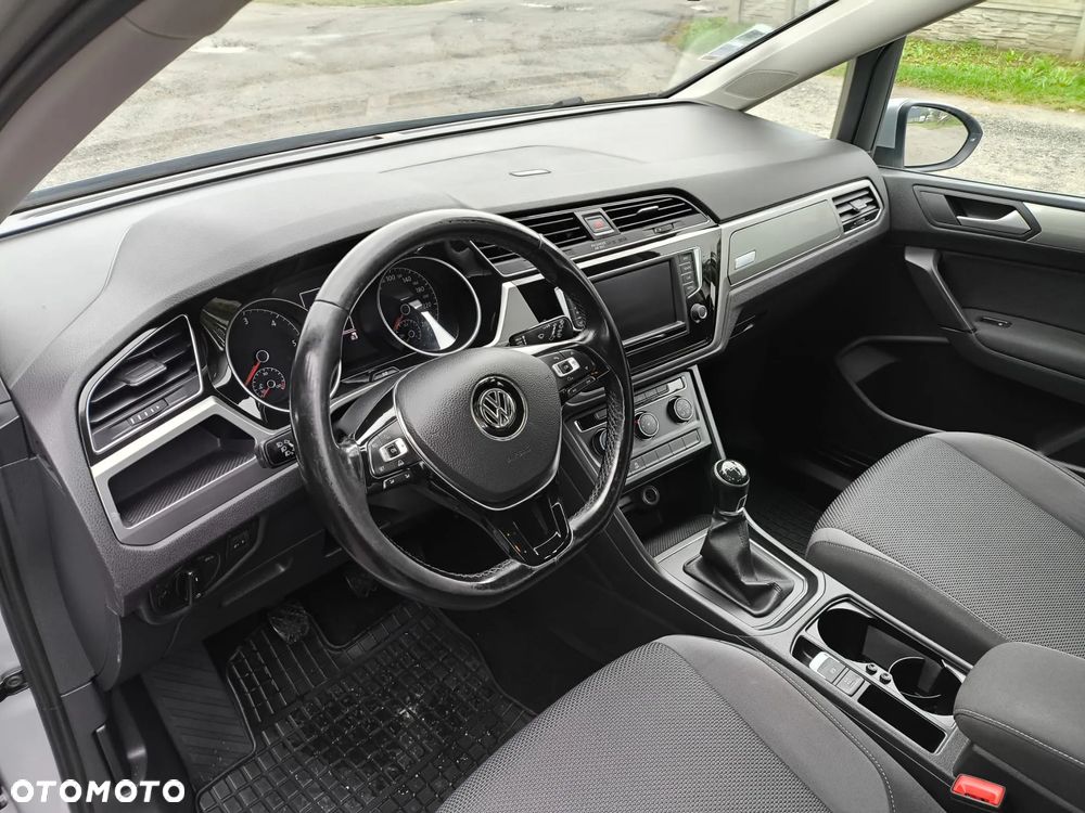 Volkswagen Touran 1.6 TDI BMT SCR Comfortline - 19
