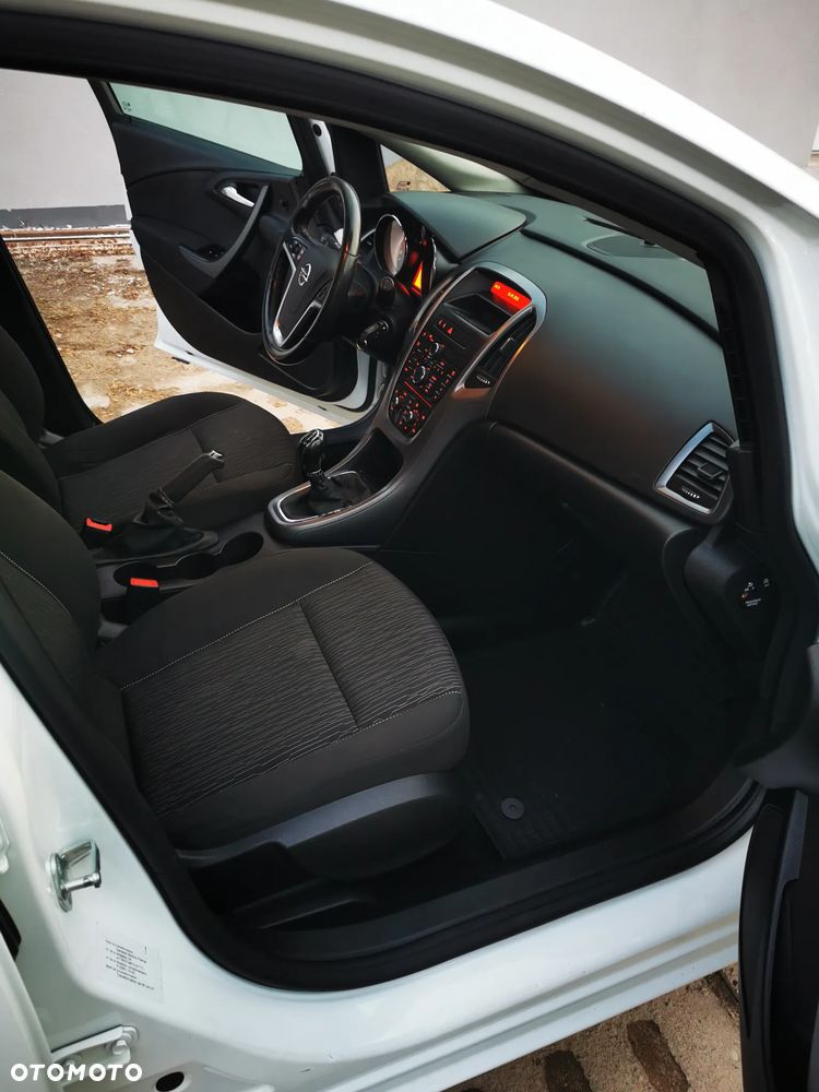 Opel Astra 1.6 CDTI Enjoy - 6