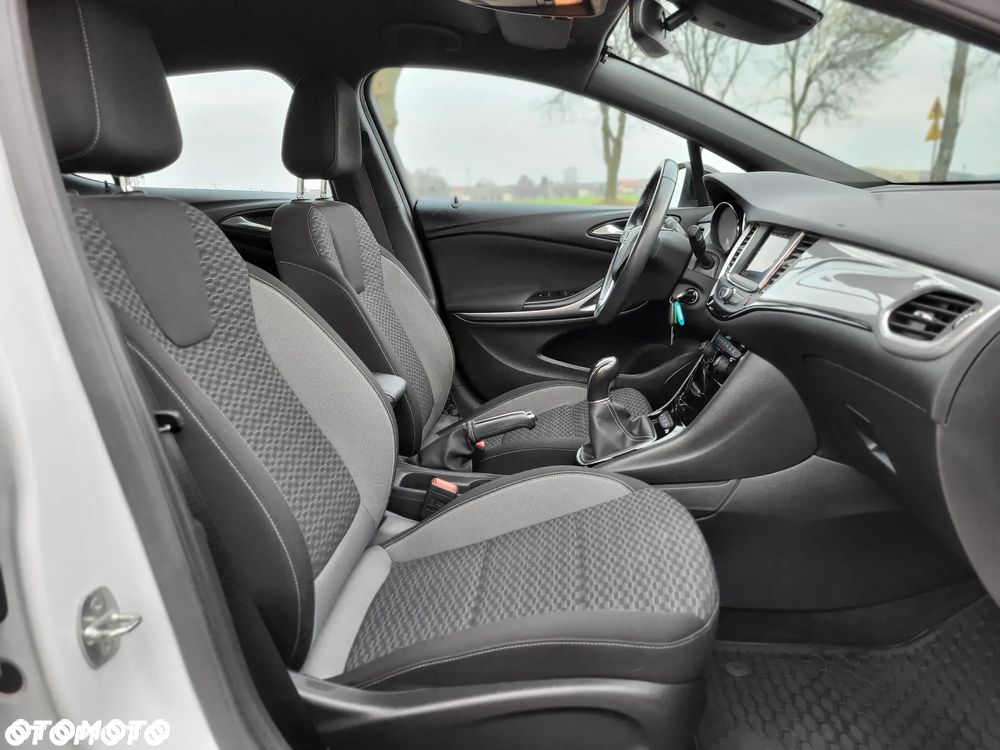 Opel Astra 1.2 T GS Line S&S - 15