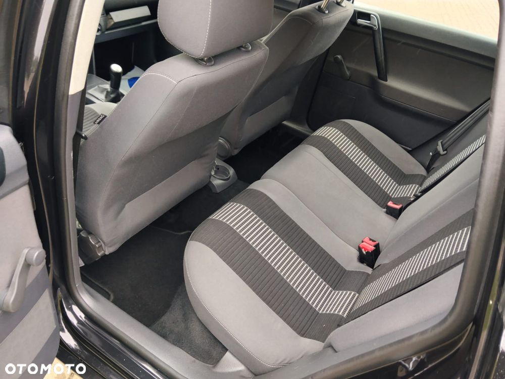 Volkswagen Polo 1.4 16V Trendline - 21