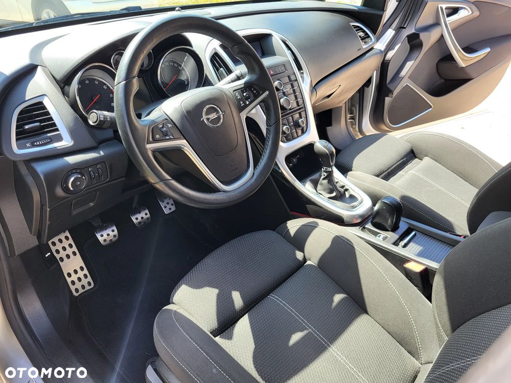 Opel Astra 1.4 T Active EU6 - 19
