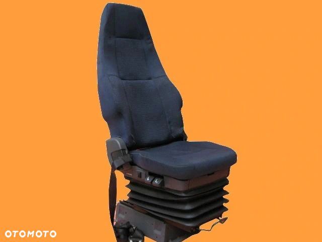 VOLVO FH FH13 - FOTEL PRAWY PASAŻERA KOMPLETNY - 1