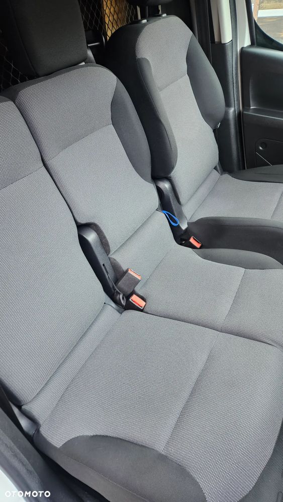 Citroën BERLINGO - 11